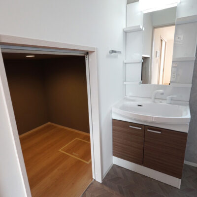 洗面室納戸イメージ画像（同仕様別物件）