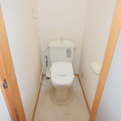 トイレ（温水洗浄便座）