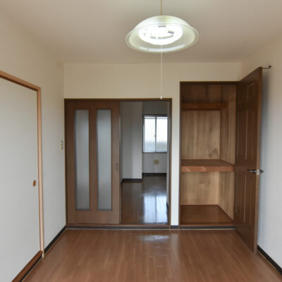 【西区五十嵐中島4】マンション