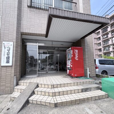 建物入口